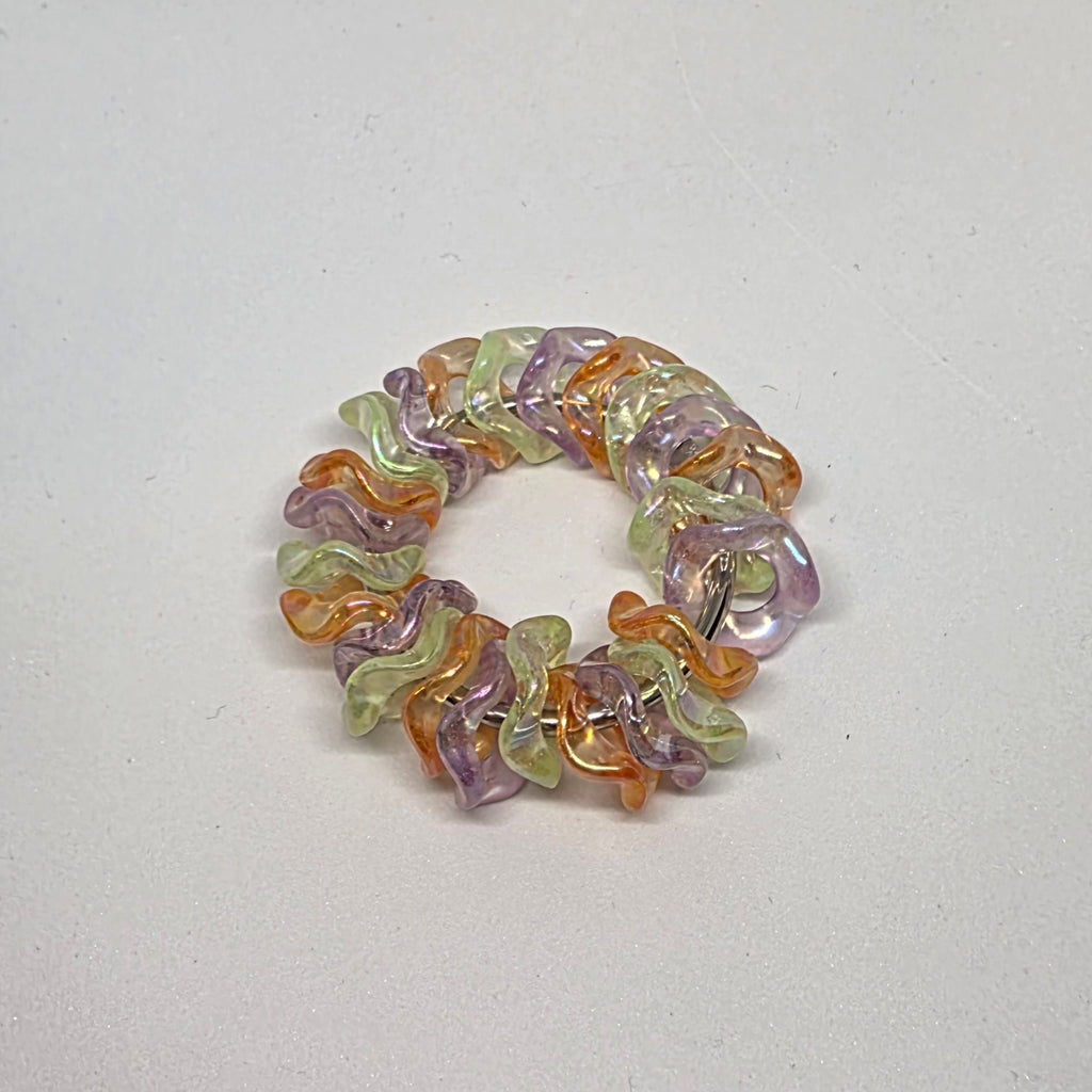 Regular Iridescent Wonderful Waves