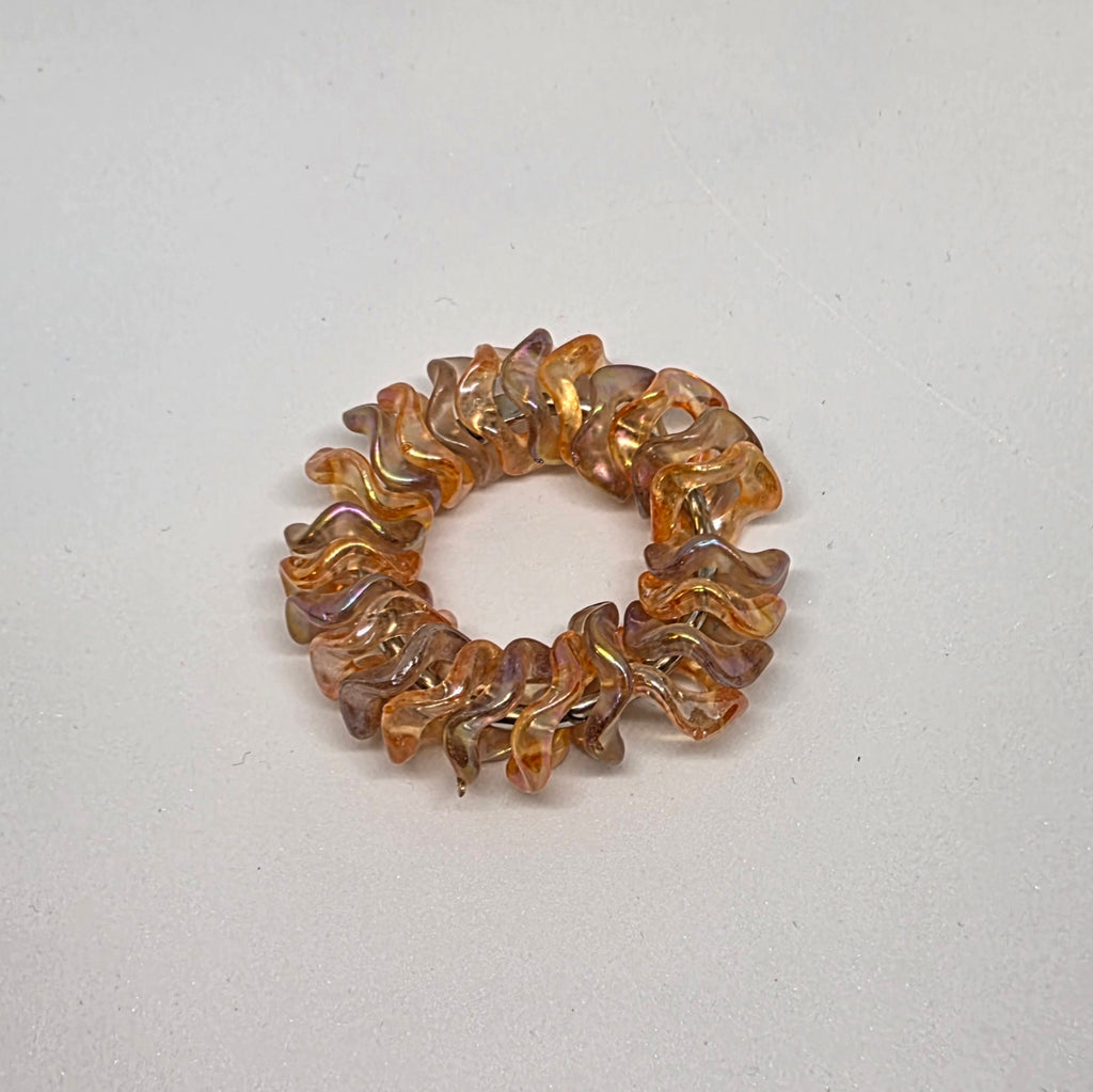 Regular Iridescent Wonderful Waves