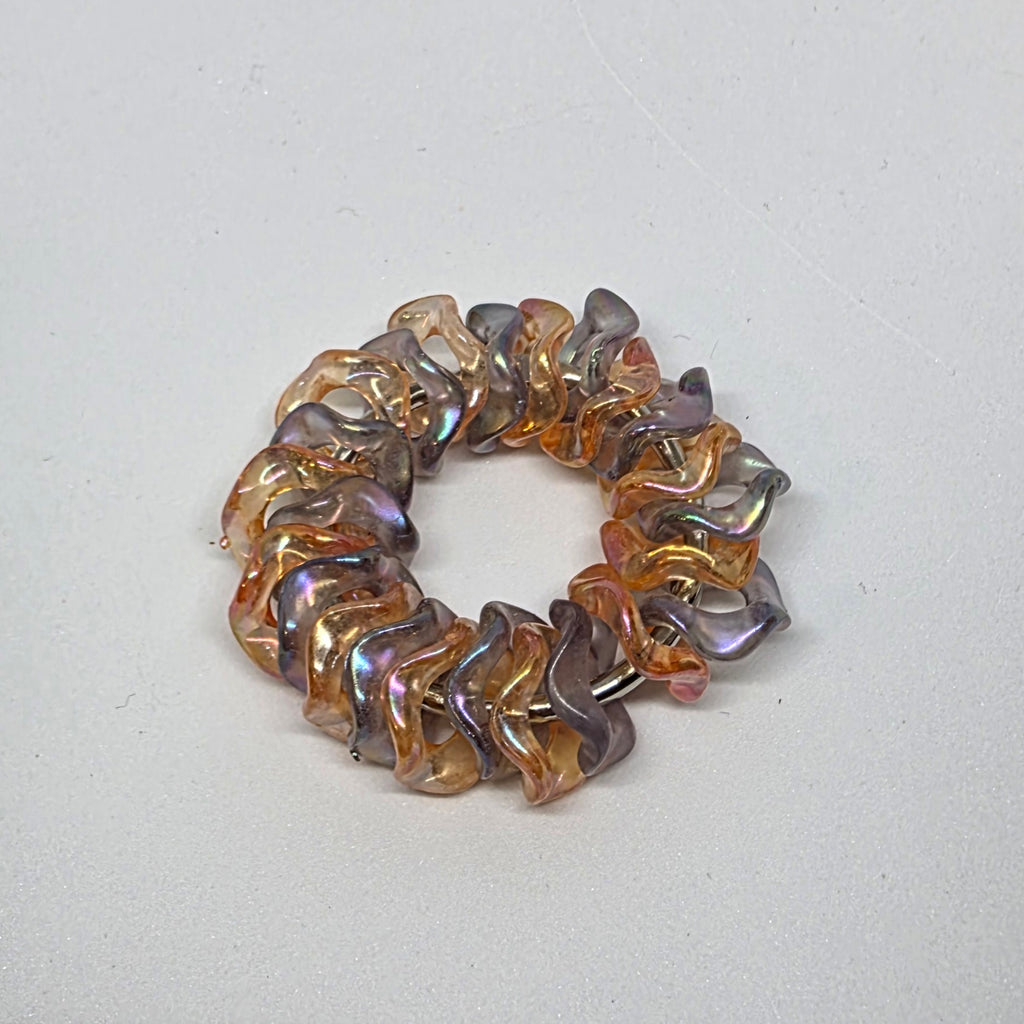 Regular Iridescent Wonderful Waves