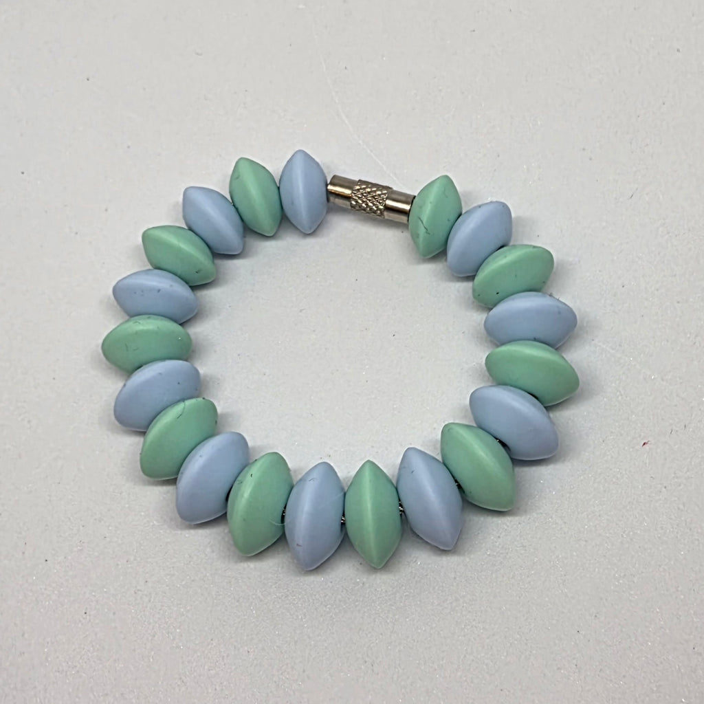 FlexiLoop- Oval Silicone Surprise