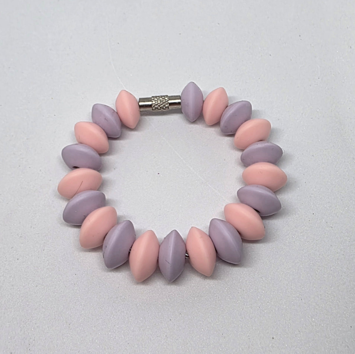 FlexiLoop- Oval Silicone Surprise