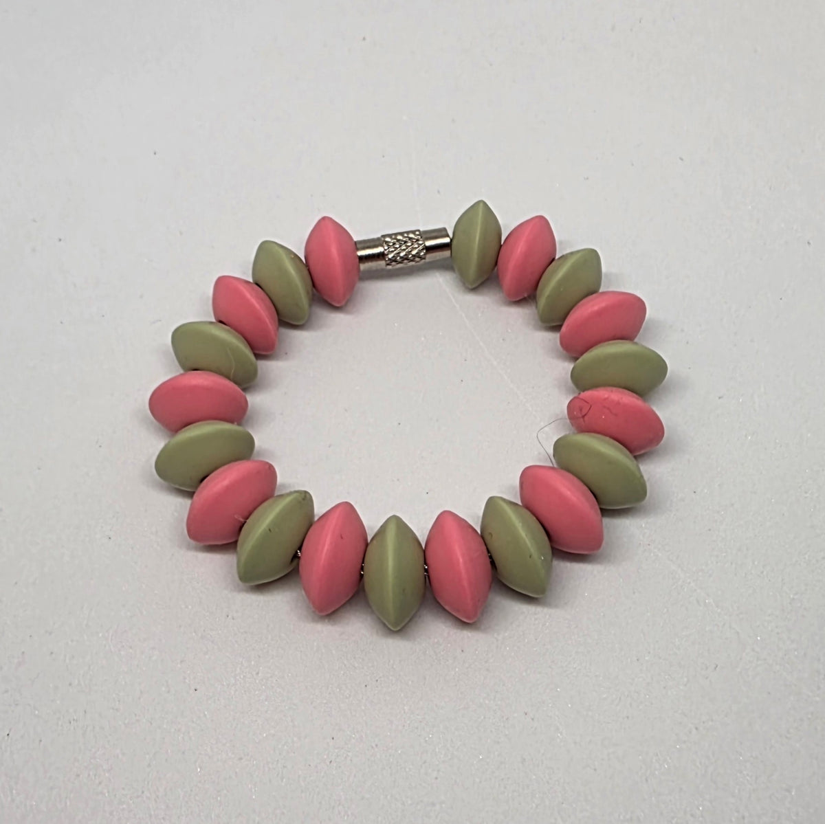 FlexiLoop- Oval Silicone Surprise