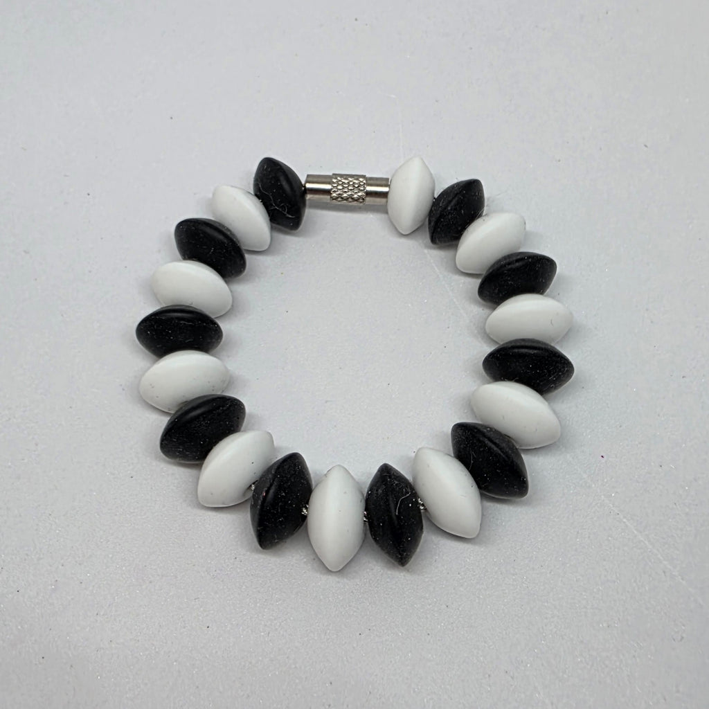 FlexiLoop- Oval Silicone Surprise