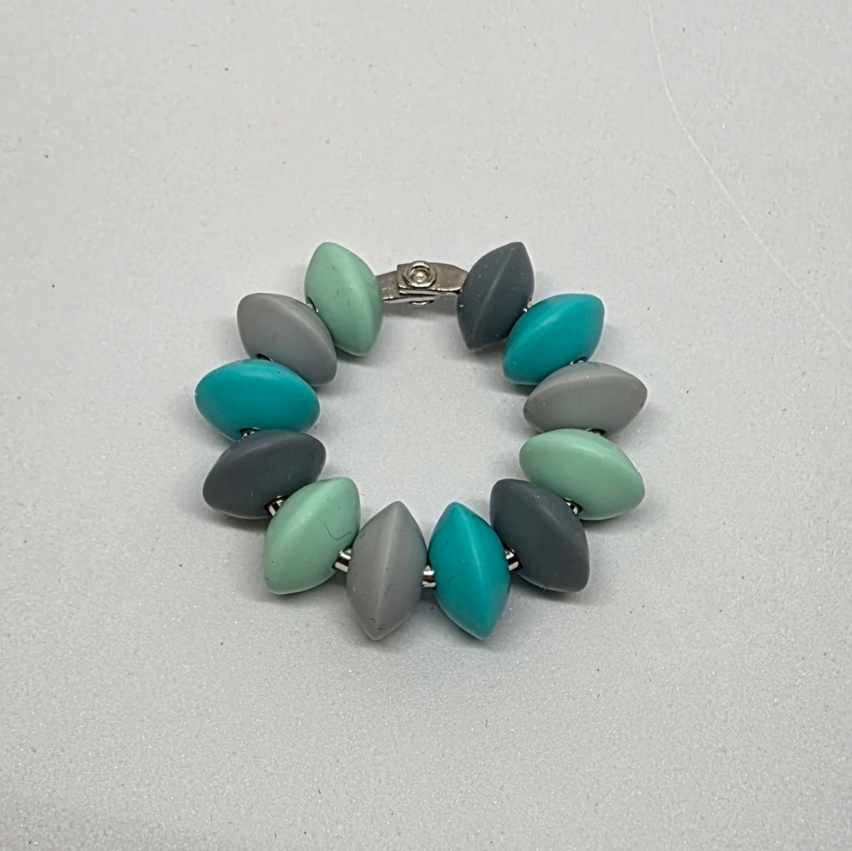 Midi Oval Silicone Surprise