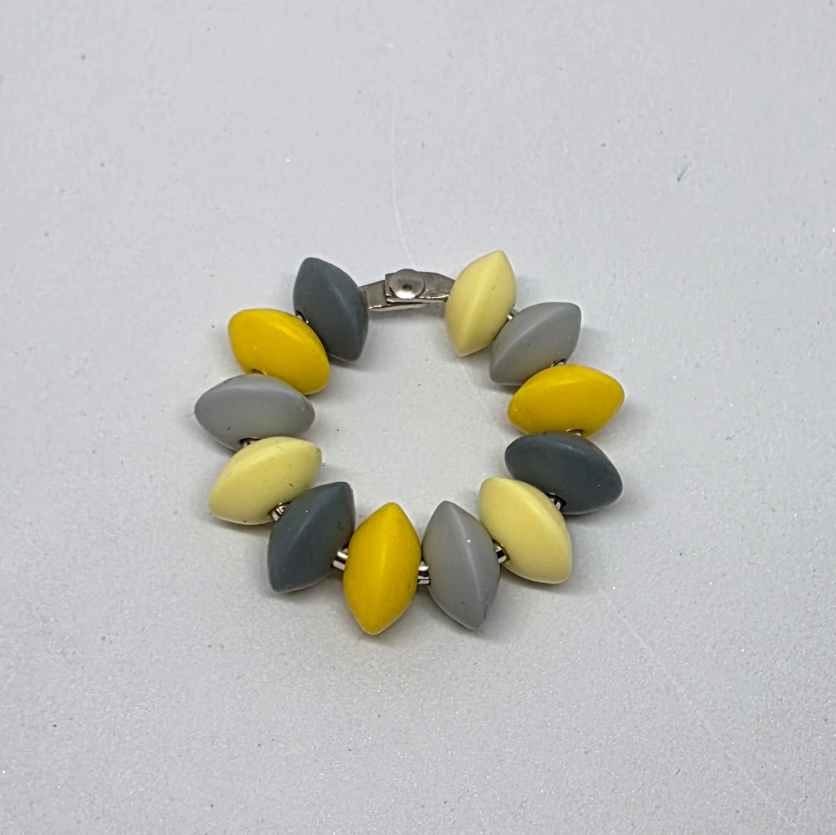 Midi Oval Silicone Surprise