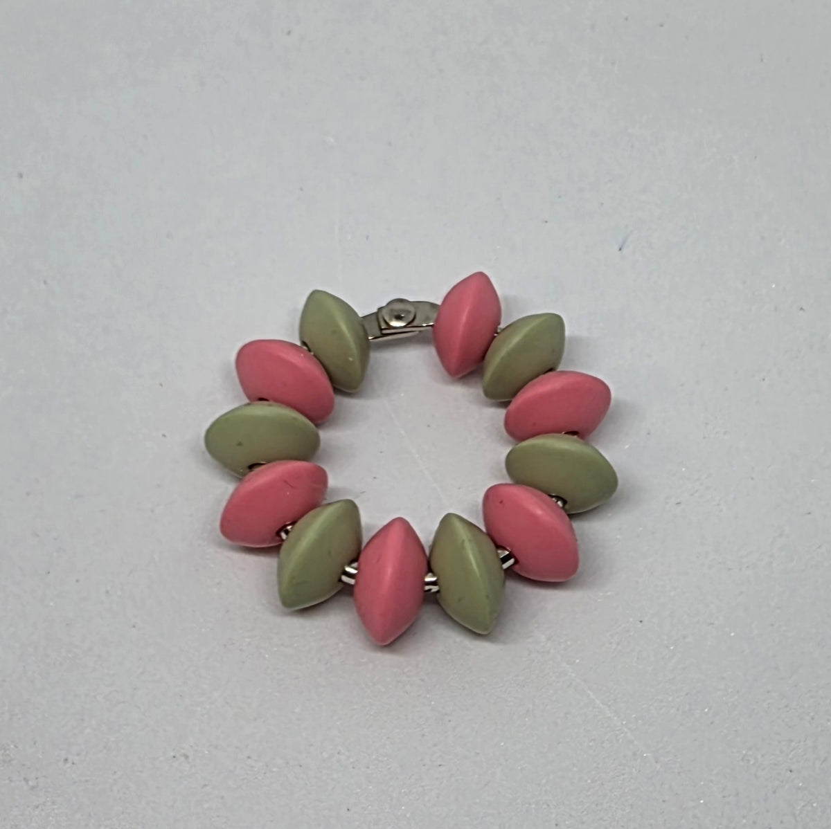 Midi Oval Silicone Surprise