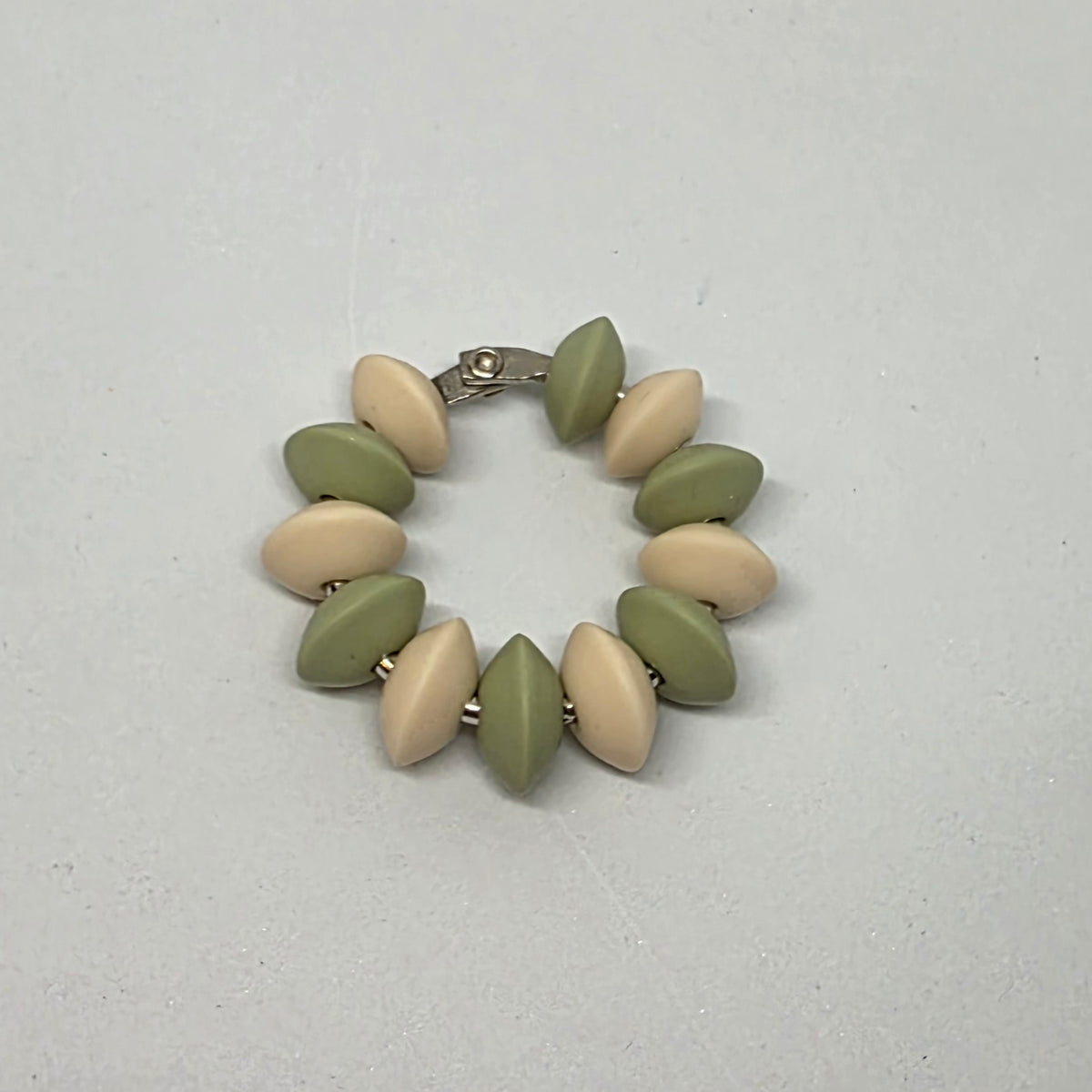 Midi Oval Silicone Surprise