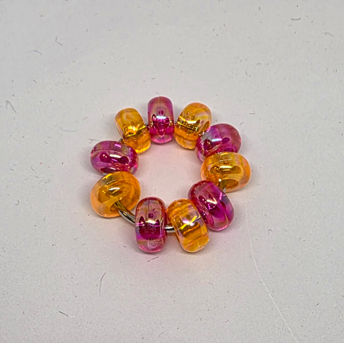 Midi Iridescent Oval