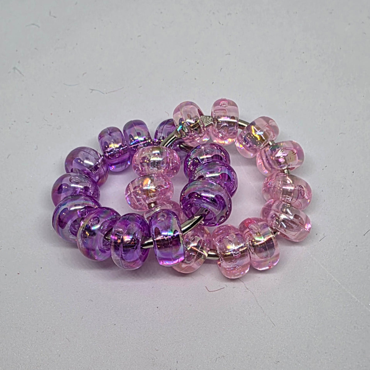 Regular Duo Iridescent Oval