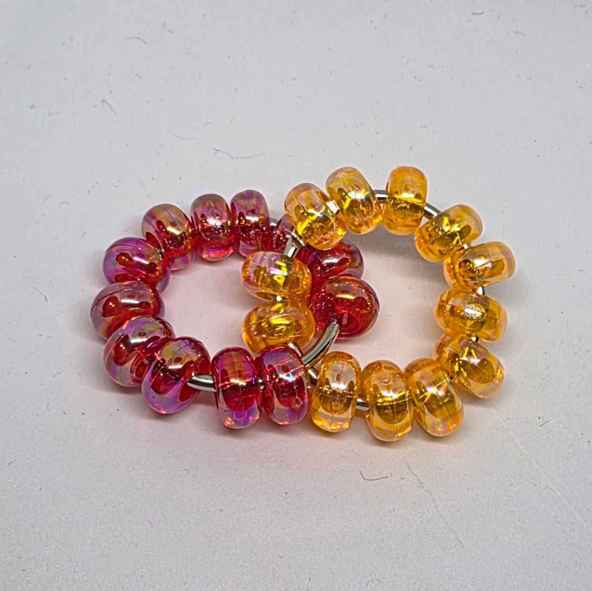 Regular Duo Iridescent Oval