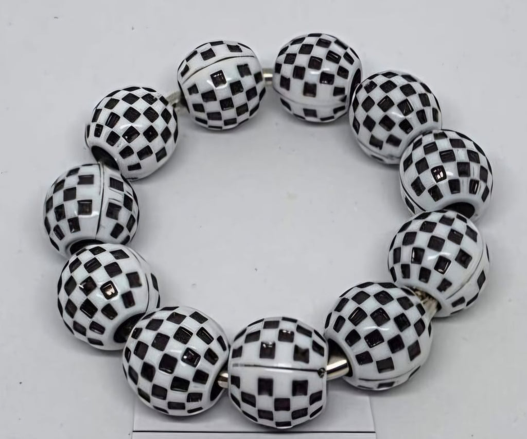 XL CheckerBoard Chaos